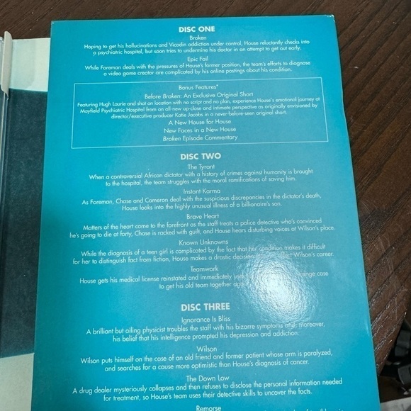 DOCTOR HOUSE 3 seasons DVD set. Season 2,3 & 6 DVD sets GUC - Picture 12 of 13